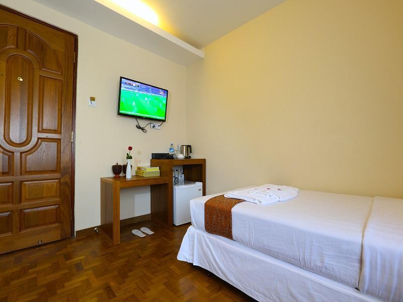 Queen'S Park Hotel Янгон Экстерьер фото