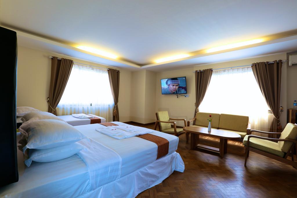Queen'S Park Hotel Янгон Экстерьер фото