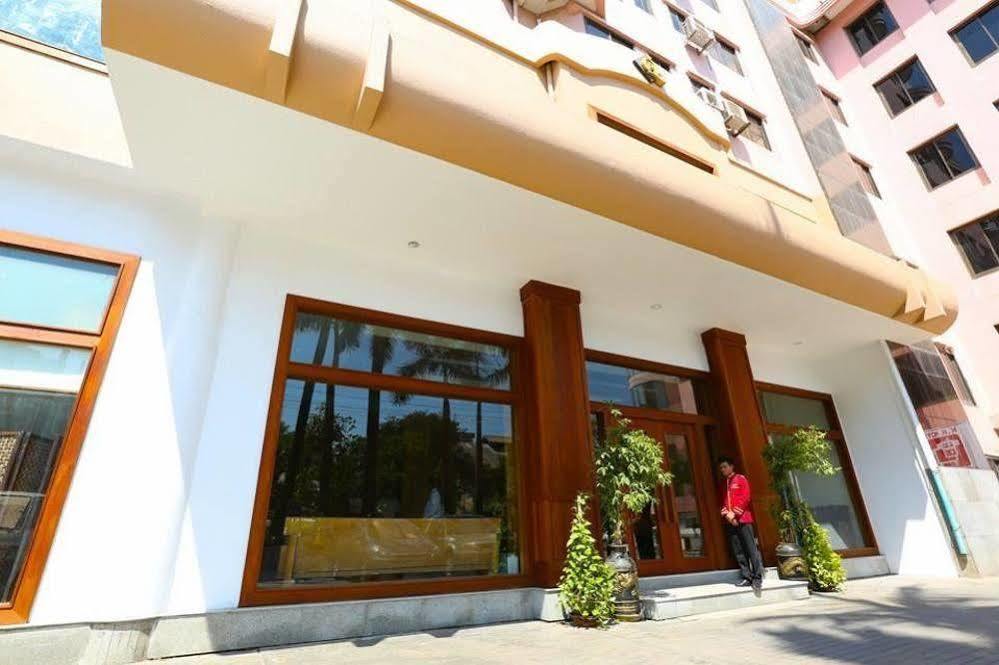 Queen'S Park Hotel Янгон Экстерьер фото